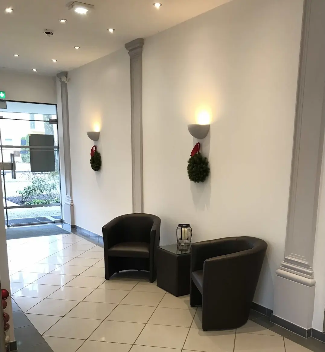 Armchair group Christmas entrance